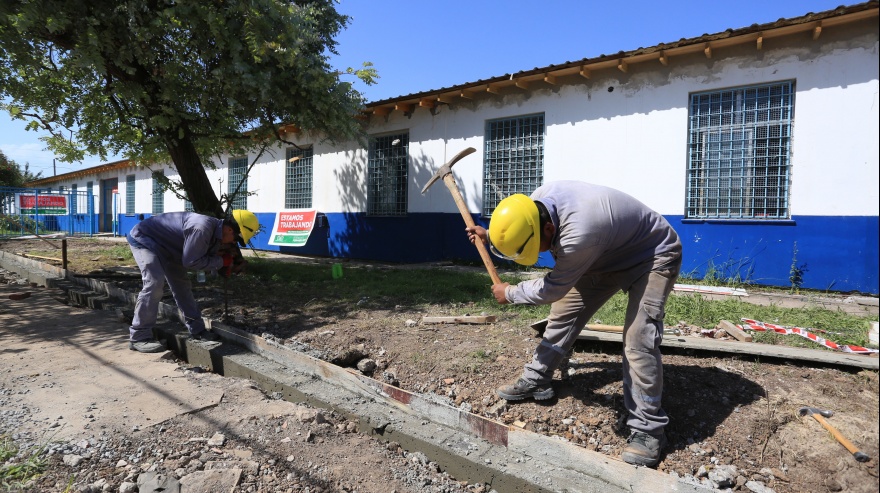 El municipio continúa con obras de remodelación en la escuela primaria n° 55