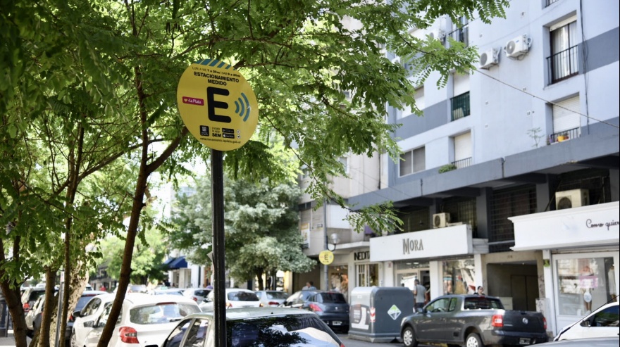 A partir del lunes, el estacionamiento medido volverá a funcionar en su horario habitual