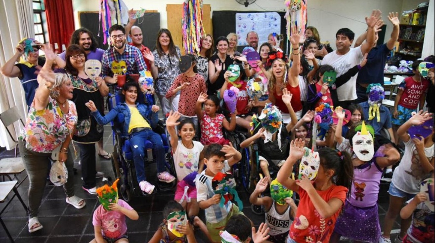 Más de 1.500 chicos celebraron el cierre de las “Escuelas Abiertas en Verano”