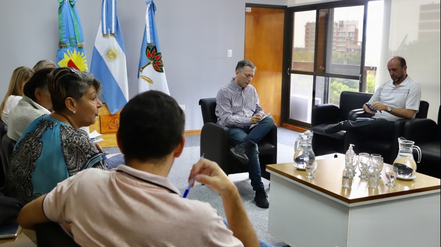 Fernando Gray encabezó encuentro con referentes educativos