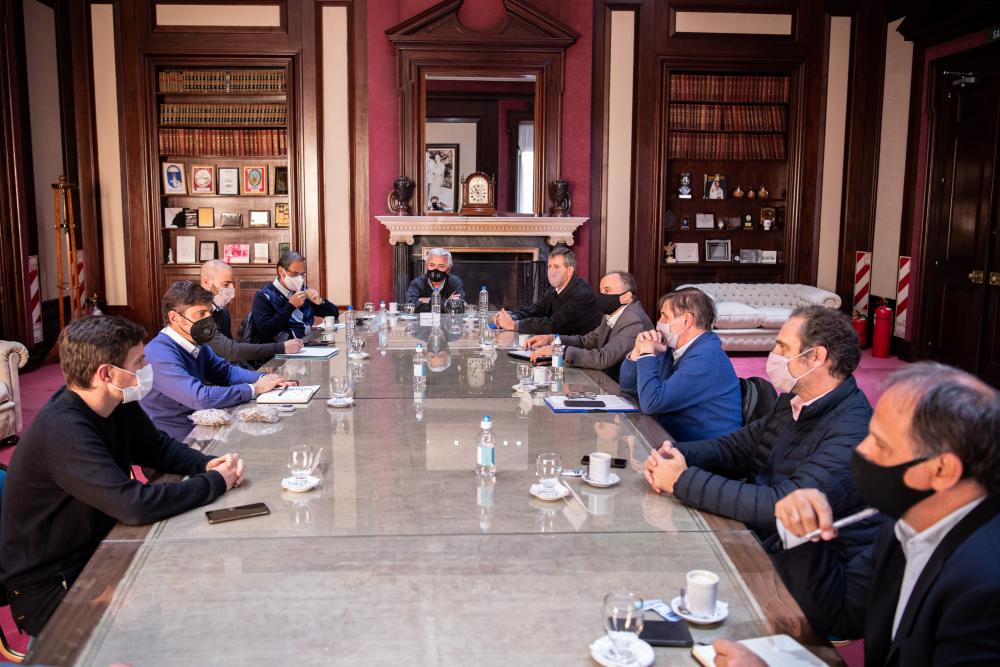 Kicillof y Costa se reunieron con representantes de las cadenas de producción 