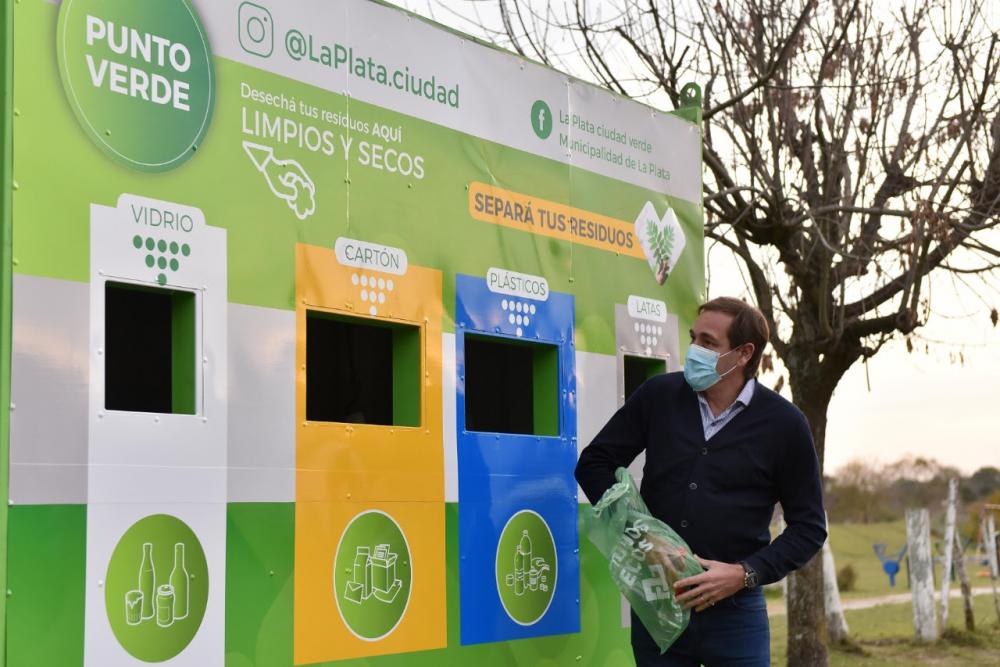 Garro inauguró un ‘Punto Verde’ en Gorina y pidió “seguir avanzando hacia una ciudad más ecológica”