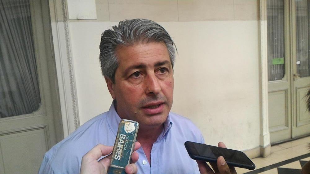 Javier Martínez: “Facundo Manes es candidato en la Provincia y vive en Capital Federal”