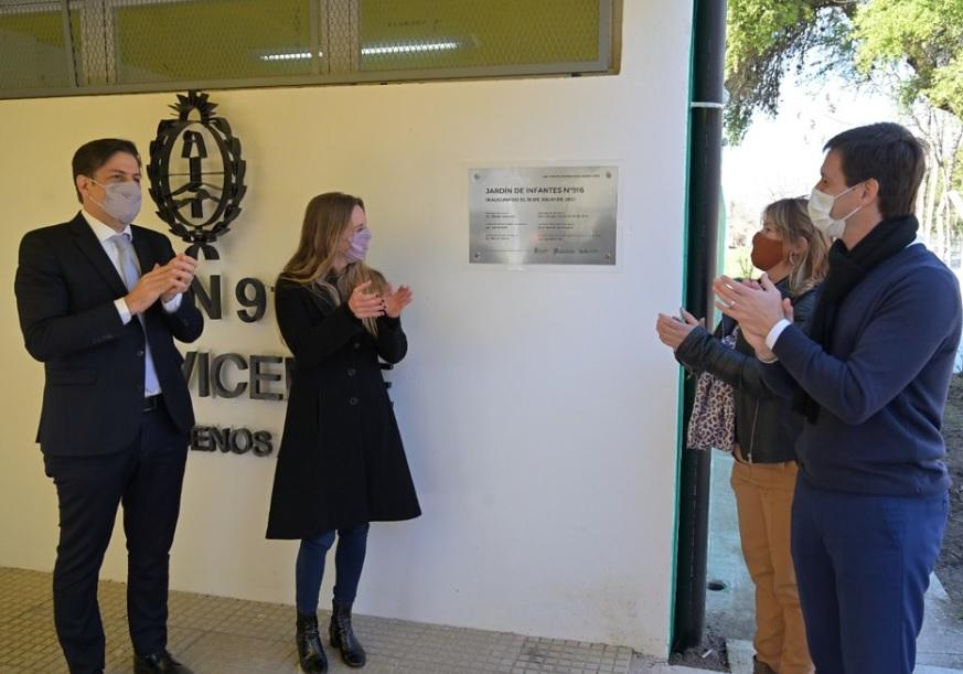 Agustina Vila y Nicolás Trotta inauguraron un Jardín de Infantes en San Vicente