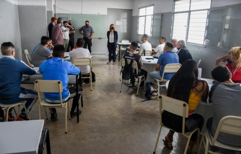 Implementan un programa para optimizar la educación en cárceles bonaerenses