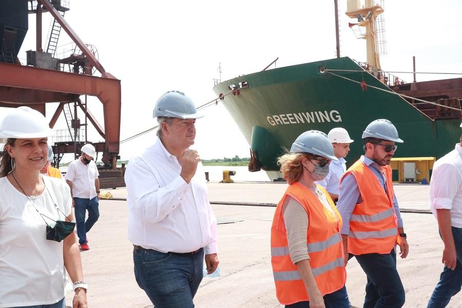 Con el eje puesto en obras en el puerto, el ministro D’Onofrio visitó San Nicolás