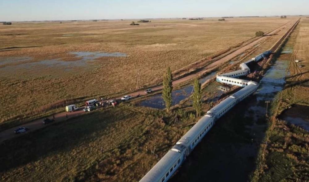 Descarriló un tren con más de 400 pasajeros en Olavarría