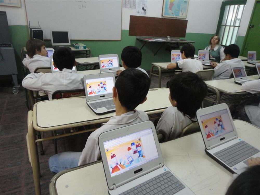 Avanza la conectividad en las escuelas bonaerenses