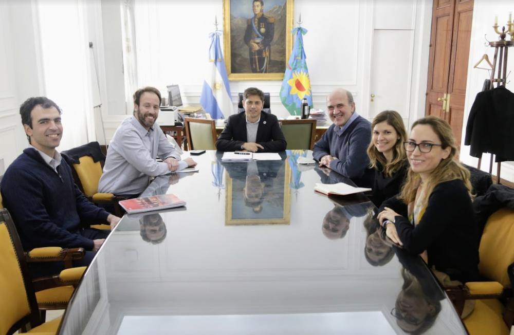 Kicillof recibió al representante del BID en la Argentina