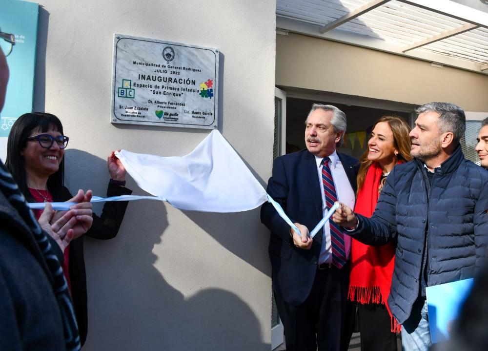 Alberto Fernández y Mauro García inauguraron el Espacio de Primera Infancia en el barrio San Enrique