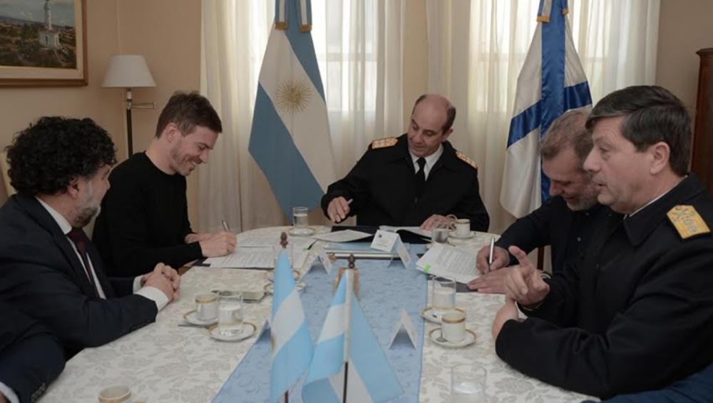Producción, la Armada Argentina y el Puerto de Mar del Plata firmaron convenio