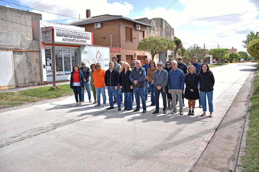 Avanza la obra de repavimentación con hormigón de las calles entre la avenida Güemes y José Ingenieros