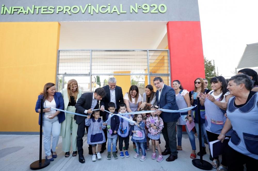 Kicillof y Ferraresi inauguraron el edificio del Jardín de Infantes N° 920 en Gerli