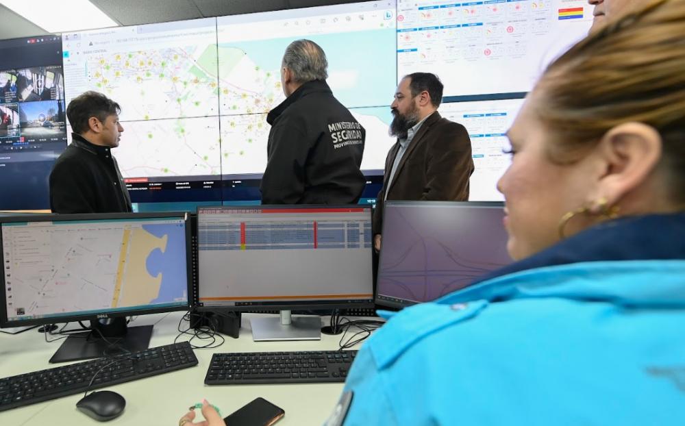 Kicillof: “Con planificación e inversión, transformamos la capacidad policial para dar respuesta ante situaciones de emergencia”