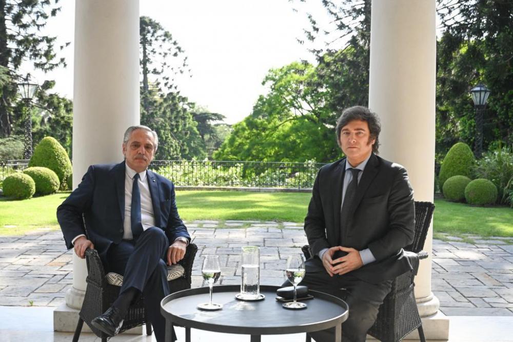 Javier Milei y Alberto Fernández iniciaron la transición con una reunión en Olivos