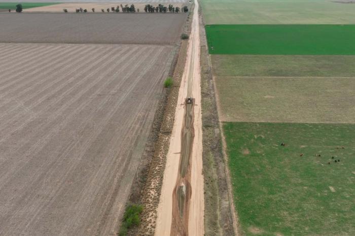 Avanza a buen ritmo la estabilización de Caminos Rurales en Rivadavia