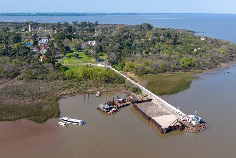 Entra en su etapa final la obra del muelle de la Isla Martín García