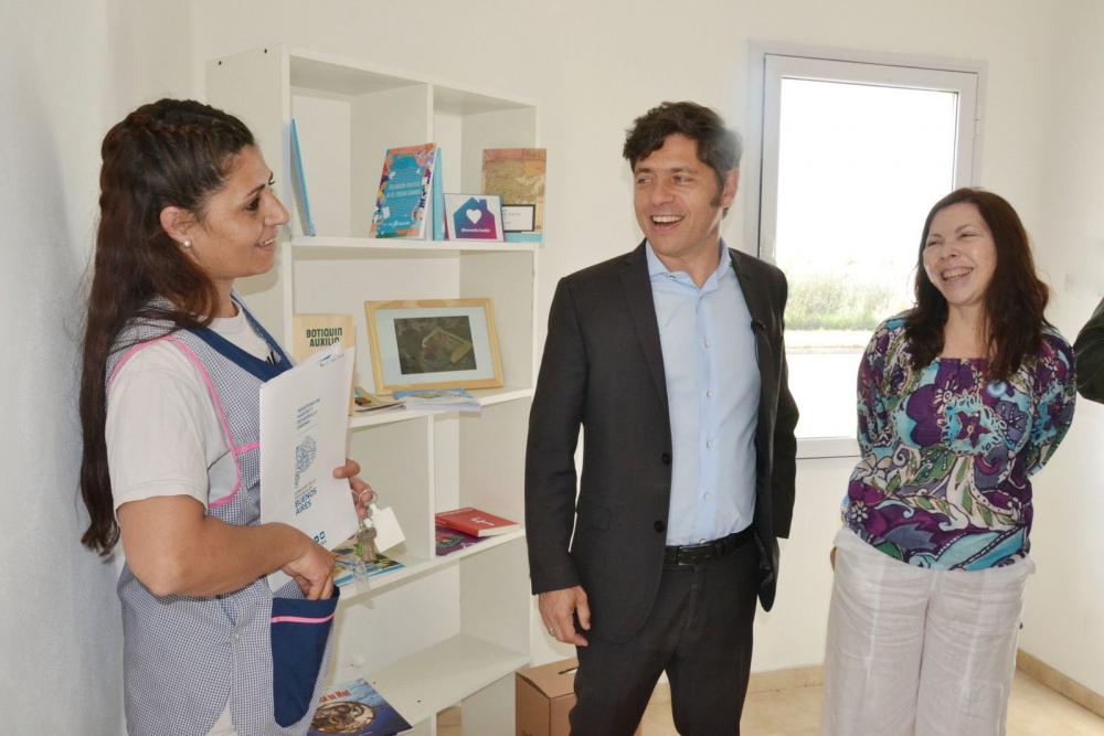 Batakis: “Estas viviendas son la contracara de la motosierra de Nación”