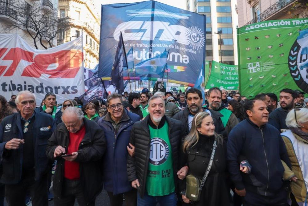 Luego de la movilización a la que no asistió la CGT, Aguiar propuso una Central Única de Trabajadores