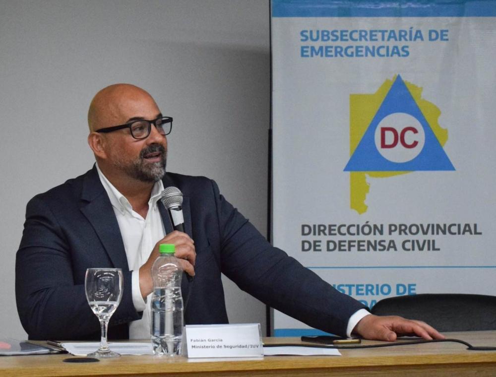 La Provincia envió ayuda para combatir el fuego en la Patagonia La Provincia envió ayuda para combatir el fuego en la Patagonia