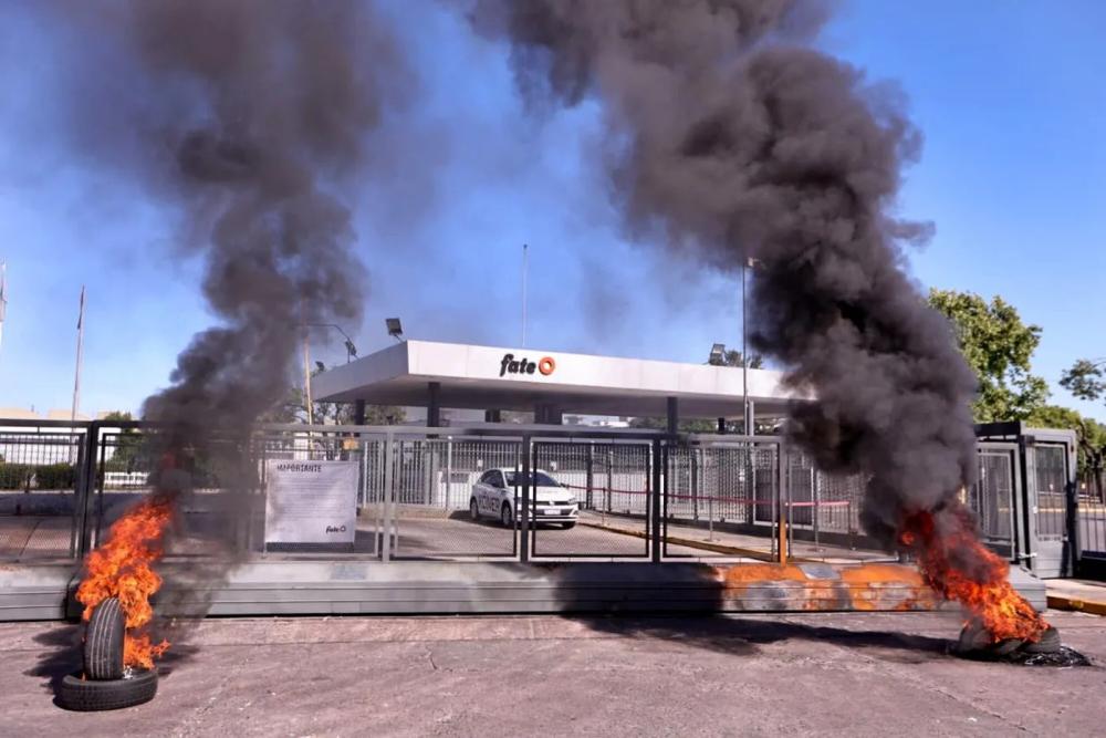 En la provincia, el desempleo ya supera el 9% y la pérdida de empleo arrastra a más de 96.000 personas En la provincia, el desempleo ya supera el 9% y la pérdida de empleo arrastra a más de 96.000 personas