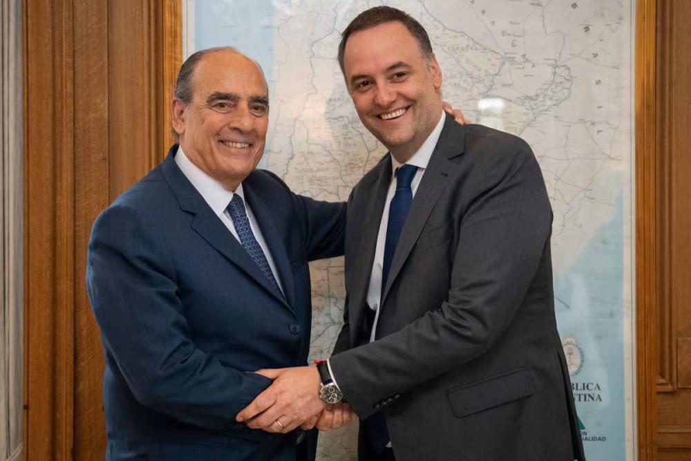 “Falló en dar explicaciones”: Francos cuestionó a Adorni y se anotó para 2027 “Falló en dar explicaciones”: Francos cuestionó a Adorni y se anotó para 2027