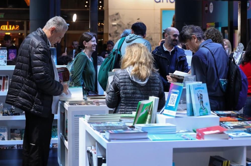 La Provincia de Buenos Aires vuelve a estar presente con su stand en la Feria Internacional del Libro La Provincia de Buenos Aires vuelve a estar presente con su stand en la Feria Internacional del Libro