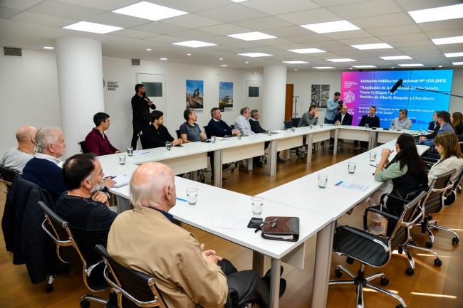 La Provincia abrió los sobres de las ofertas para el tramo V del río Salado La Provincia abrió los sobres de las ofertas para el tramo V del río Salado