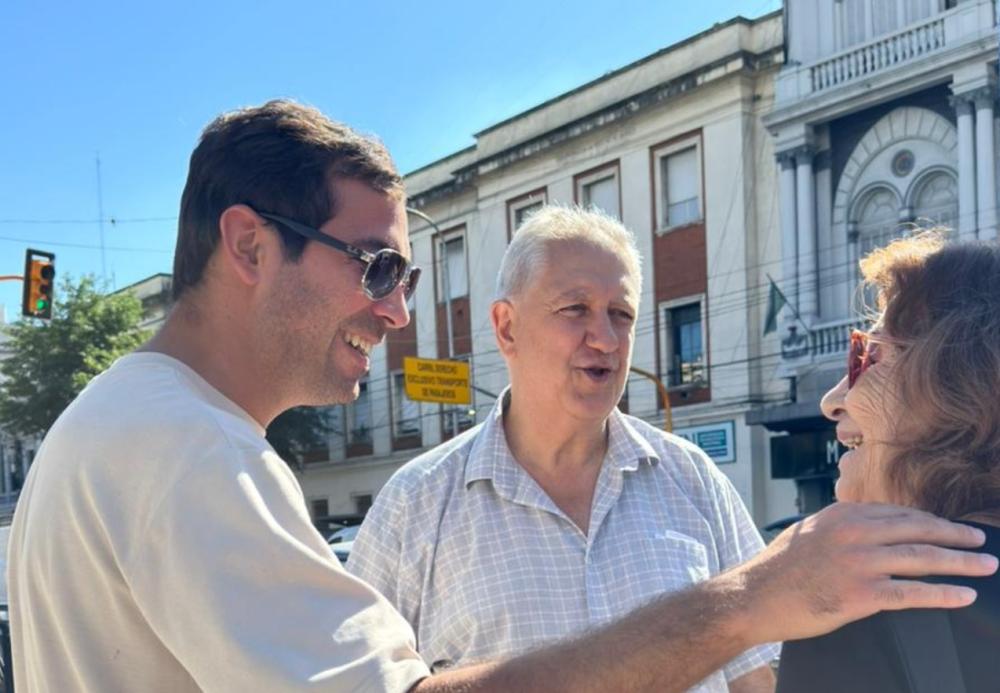 El radicalismo bonaerense se moviliza en toda la provincia El radicalismo bonaerense se moviliza en toda la provincia