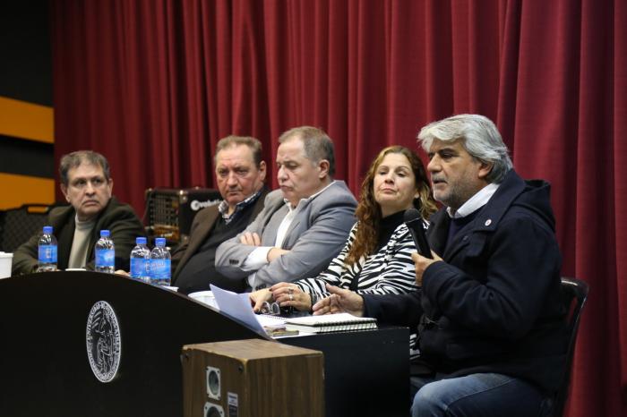Correa expuso en el V Congreso Internacional de Relaciones del Trabajo Correa expuso en el V Congreso Internacional de Relaciones del Trabajo
