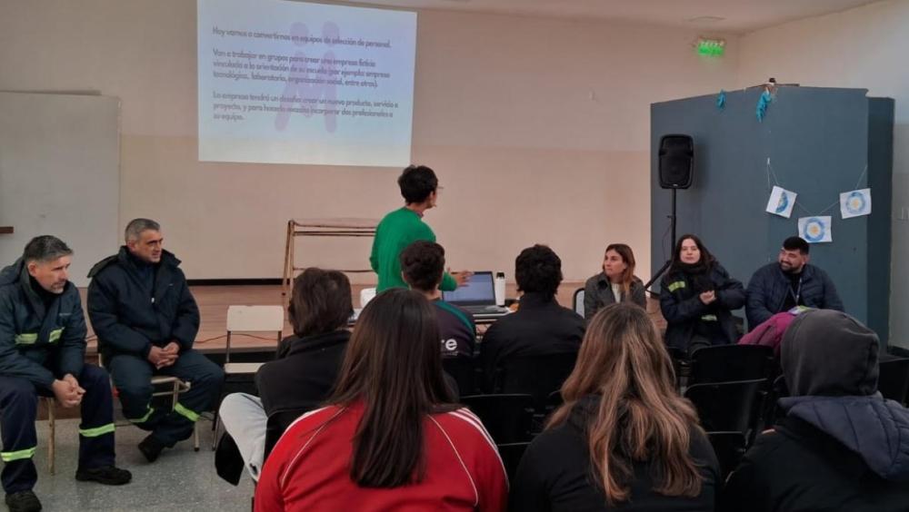 Oxbow Argentina brindó talleres de empleabilidad a estudiantes de escuelas técnicas de Ensenada y Berisso Oxbow Argentina brindó talleres de empleabilidad a estudiantes de escuelas técnicas de Ensenada y Berisso
