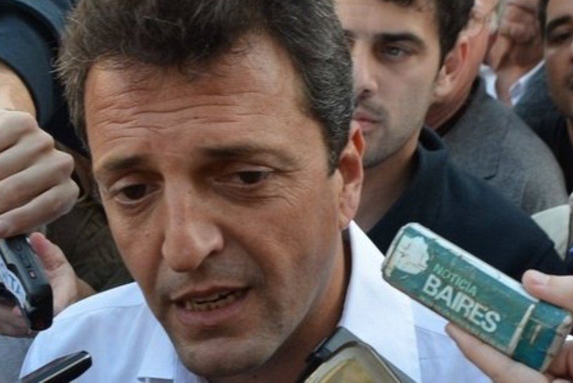 El Frente Renovador realiza una cumbre regional en La Rioja y Massa se acerca a Quintela El Frente Renovador realiza una cumbre regional en La Rioja y Massa se acerca a Quintela