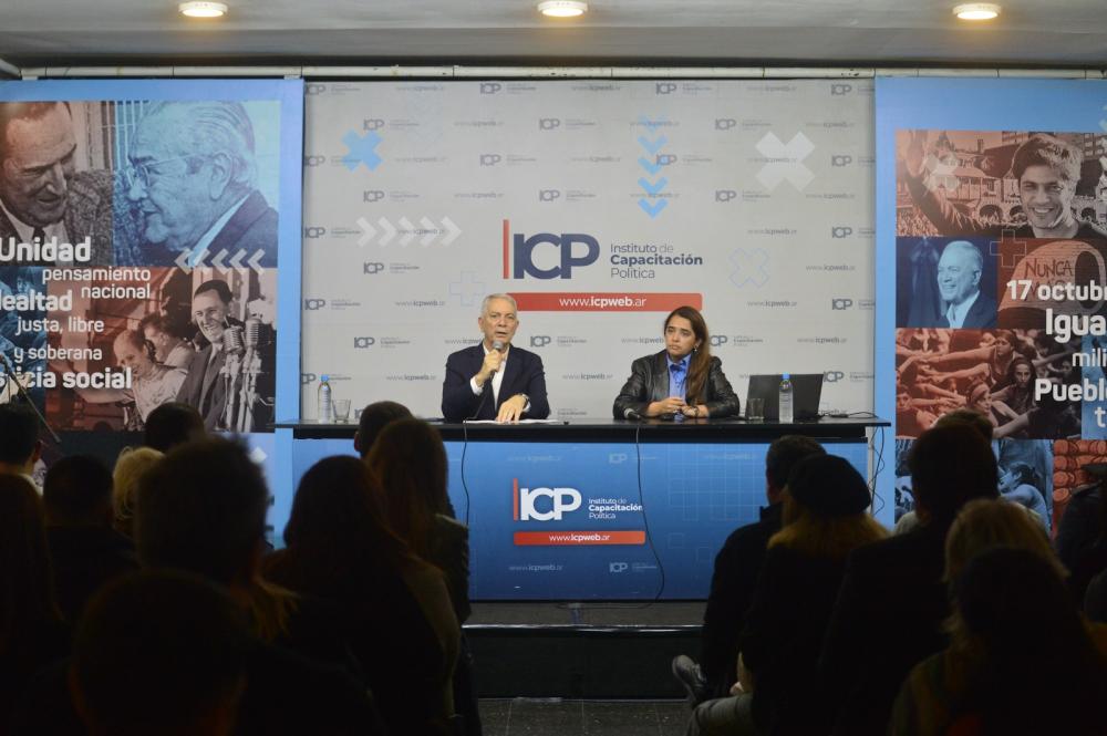 Alak sobre la Ley de Tierras: “Su derogación es un atentado contra la soberanía nacional” Alak sobre la Ley de Tierras: “Su derogación es un atentado contra la soberanía nacional”