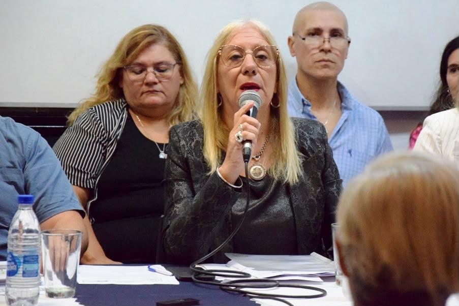 Liliana Olivera: “La situación salarial es agobiante, necesitamos una urgente recomposición salarial” Liliana Olivera: “La situación salarial es agobiante, necesitamos una urgente recomposición salarial”