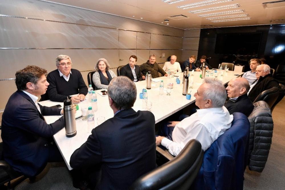 Kicillof recibió a representantes de pymes elaboradoras de biodiésel Kicillof recibió a representantes de pymes elaboradoras de biodiésel