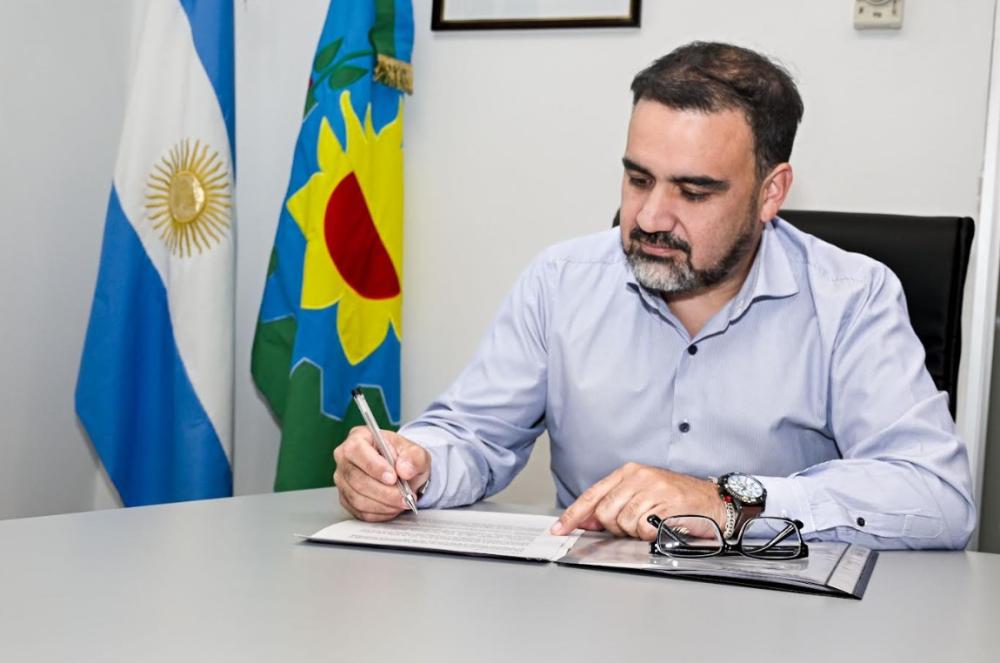 Fabián Luayza: “No puede ser que al hacer unos kilómetros en la ruta nos quedamos sin señal en los celulares” Fabián Luayza: “No puede ser que al hacer unos kilómetros en la ruta nos quedamos sin señal en los celulares”