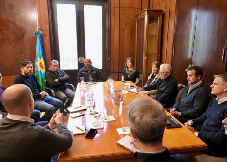 La Provincia coordina con empresas de telecomunicaciones ante riesgos climáticos La Provincia coordina con empresas de telecomunicaciones ante riesgos climáticos